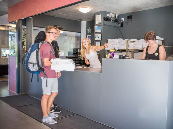 Empfang in der Backpackers Villa Sonnenhof, Interlaken