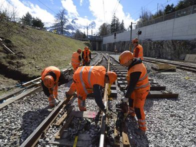 Streckensperrung Zentralbahn - Bauarbeiten am Geleis